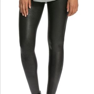 SPANX Faux leather leggings size Small